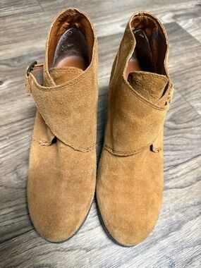 Lucky Brand Women’s Suede Ankle Boots in Tan